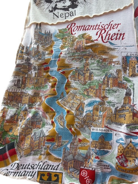 Size 1X Travel the World Themed Skirt image 5