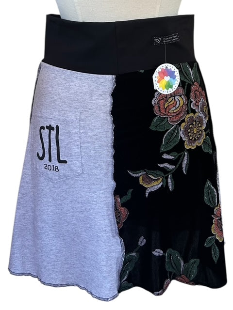 Size Medium Upcycled T-Shirt Skirt image 3