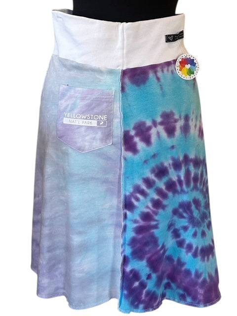 Size Large Tie-Dye Yellowstone T-Shirt Skirt image 2