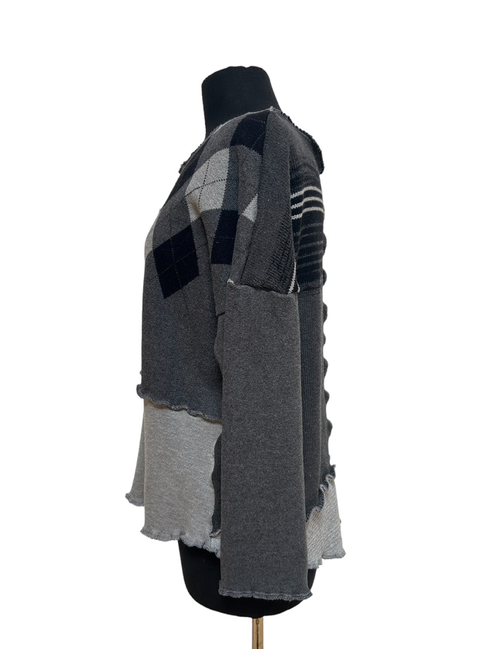 Size Small/Medium Gray Argyle Patchwork Sweater image 1