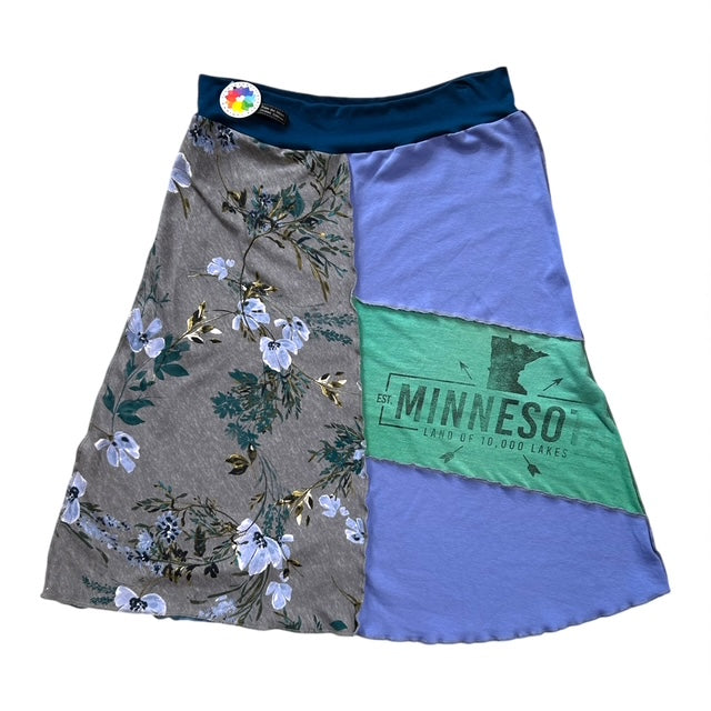 XXL Upcycled Minnesota T-Shirt Skirt image 1