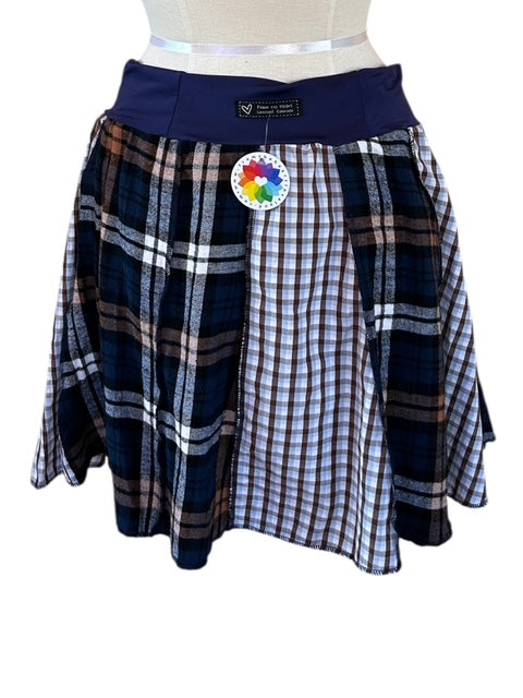 Size Large Blue Plaid Skirt with Pockets image 2