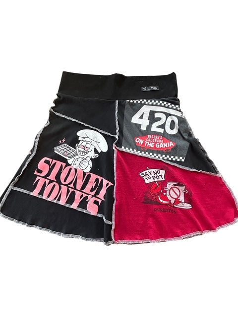 Size X-Large 420 Ganga Wake and Bake T-Shirt Skirt image 0
