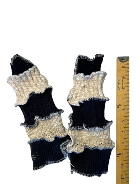 Fingerless Gloves/Arm Warmers image 1