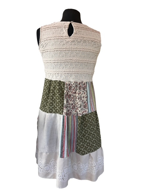 Size Small Patchwork & Lace Dress image 3