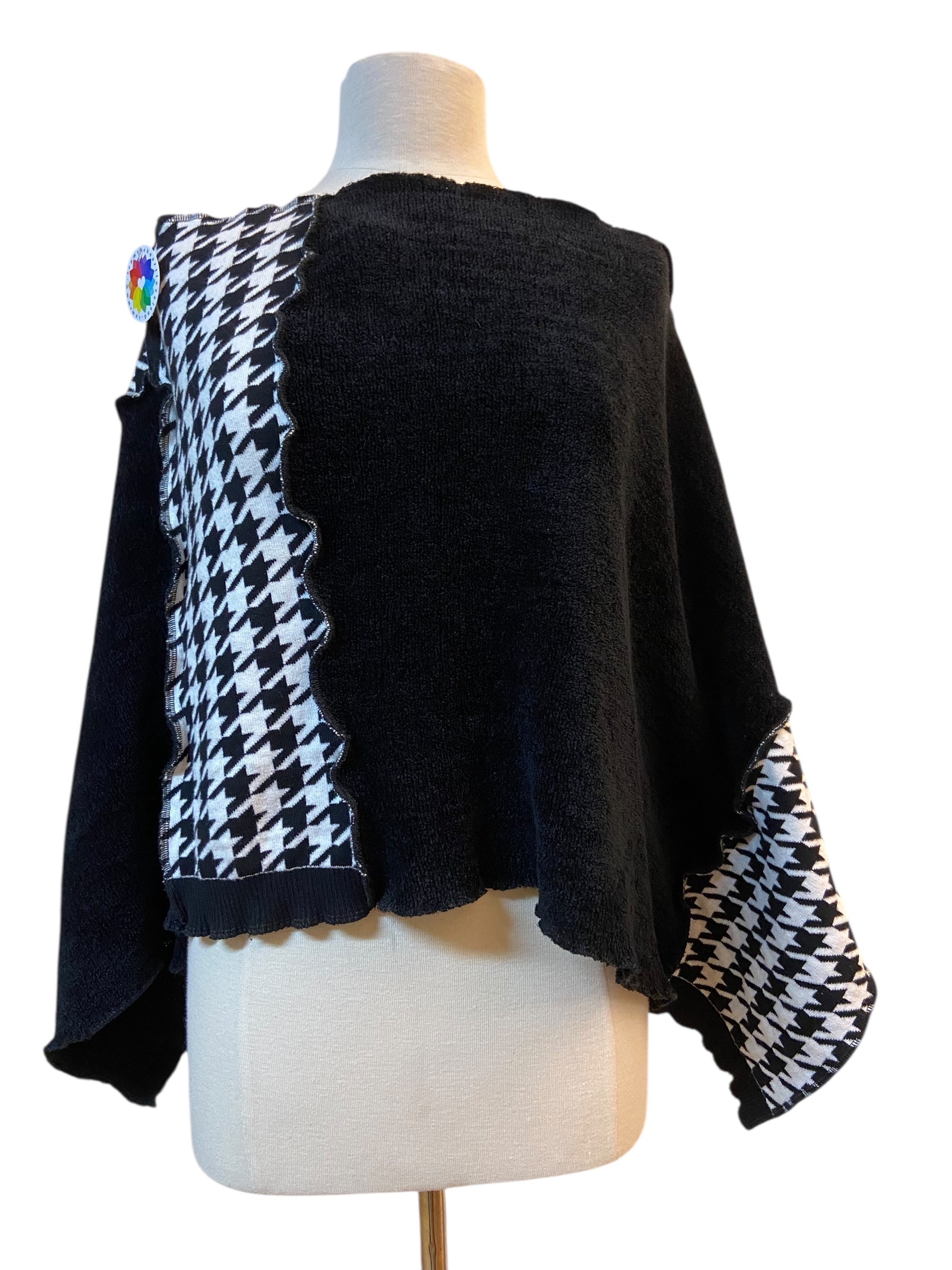 Black and White One Size Poncho image 3