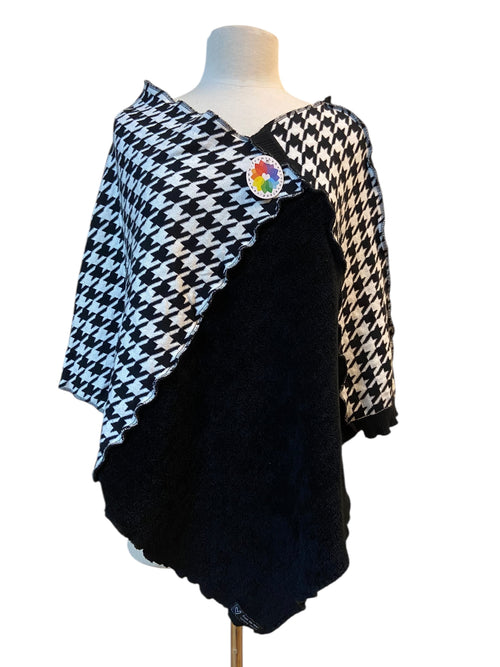 Black and White One Size Poncho image 0