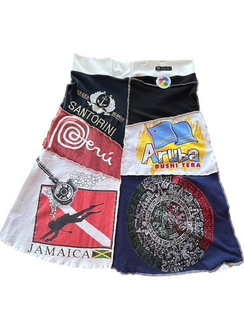 Size 1X Travel the World Themed Skirt image 8