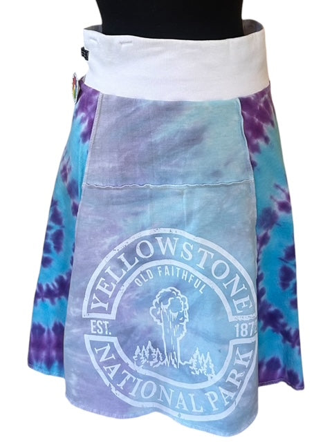 Size Large Tie-Dye Yellowstone T-Shirt Skirt image 1