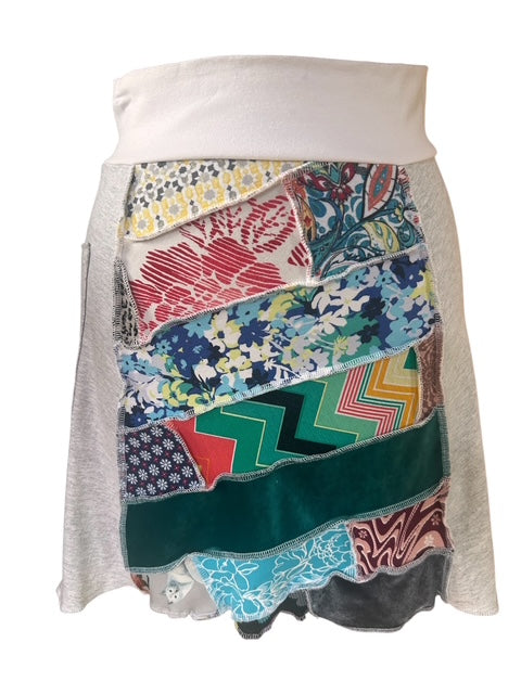 Size small patchwork skirt with a pocket