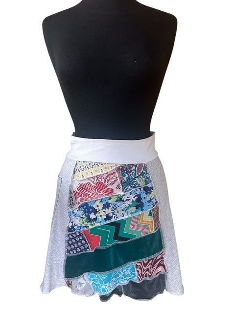 Size small patchwork skirt with a pocket
