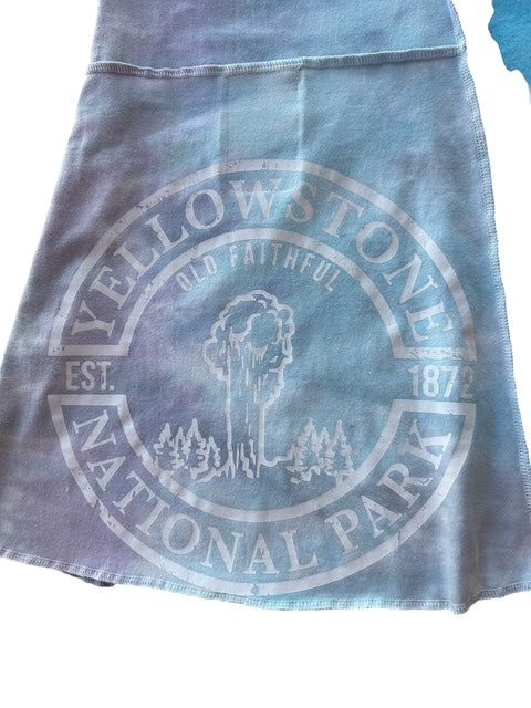 Size Large Tie-Dye Yellowstone T-Shirt Skirt image 6