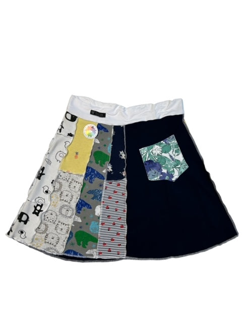 Upcycled Skirt made of Fabric Scraps - Size 1X image 6