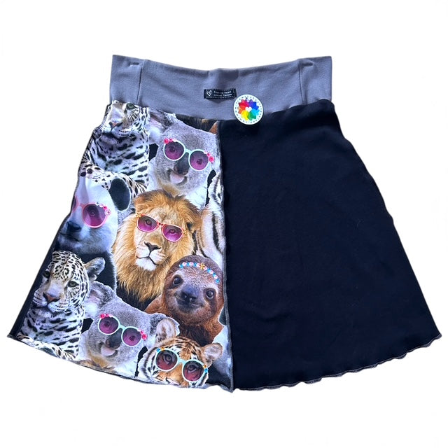 Size Large Upcycled T-shirt Skirt image 2