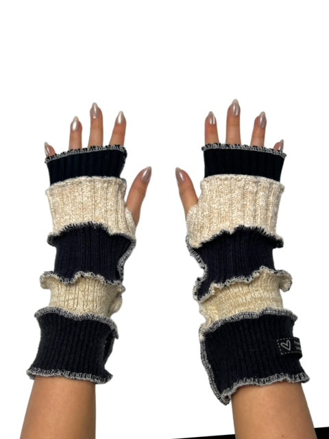 Fingerless Gloves/Arm Warmers image 3